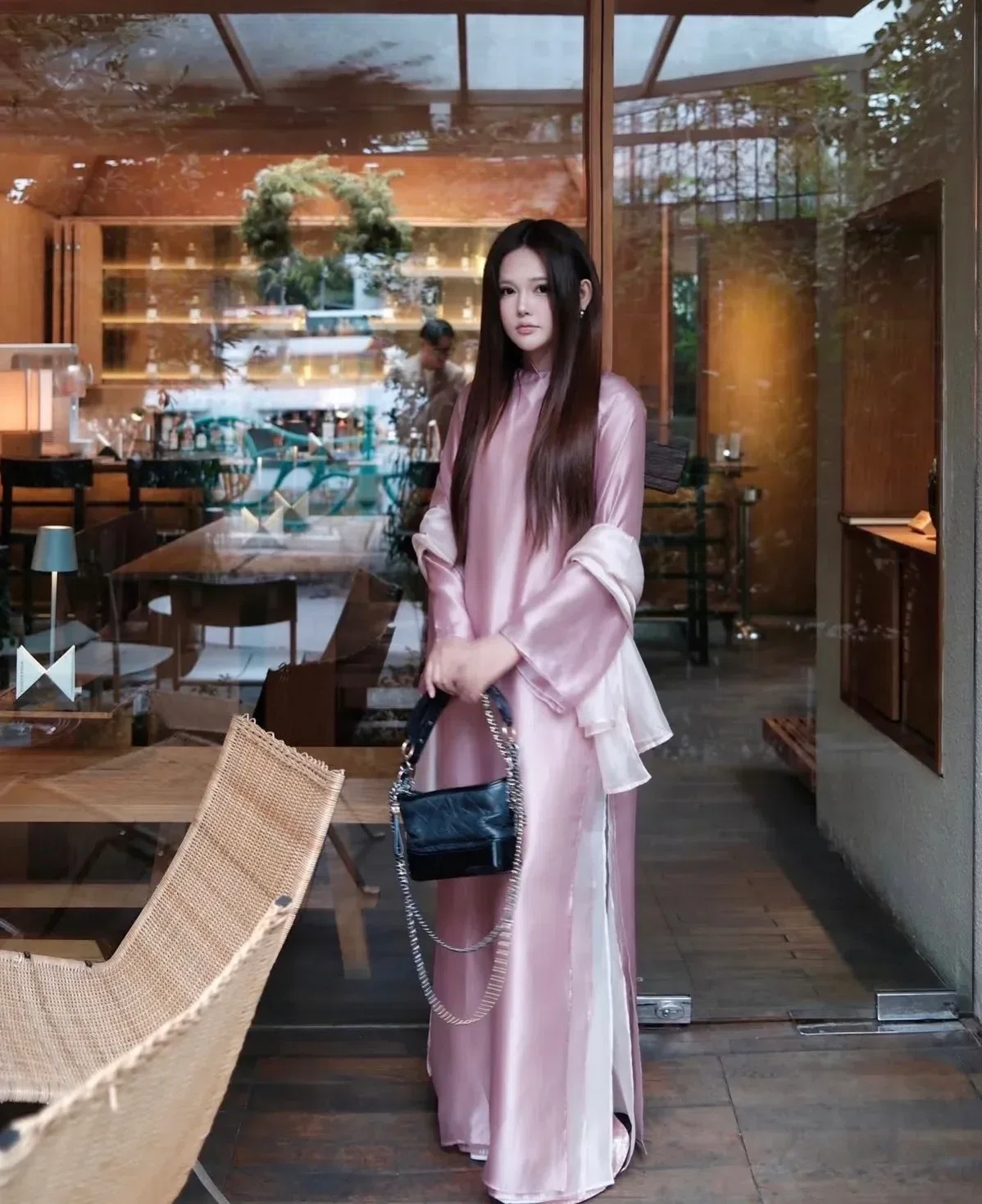 Áo dài Hồng Sa - size L fit M, L 3