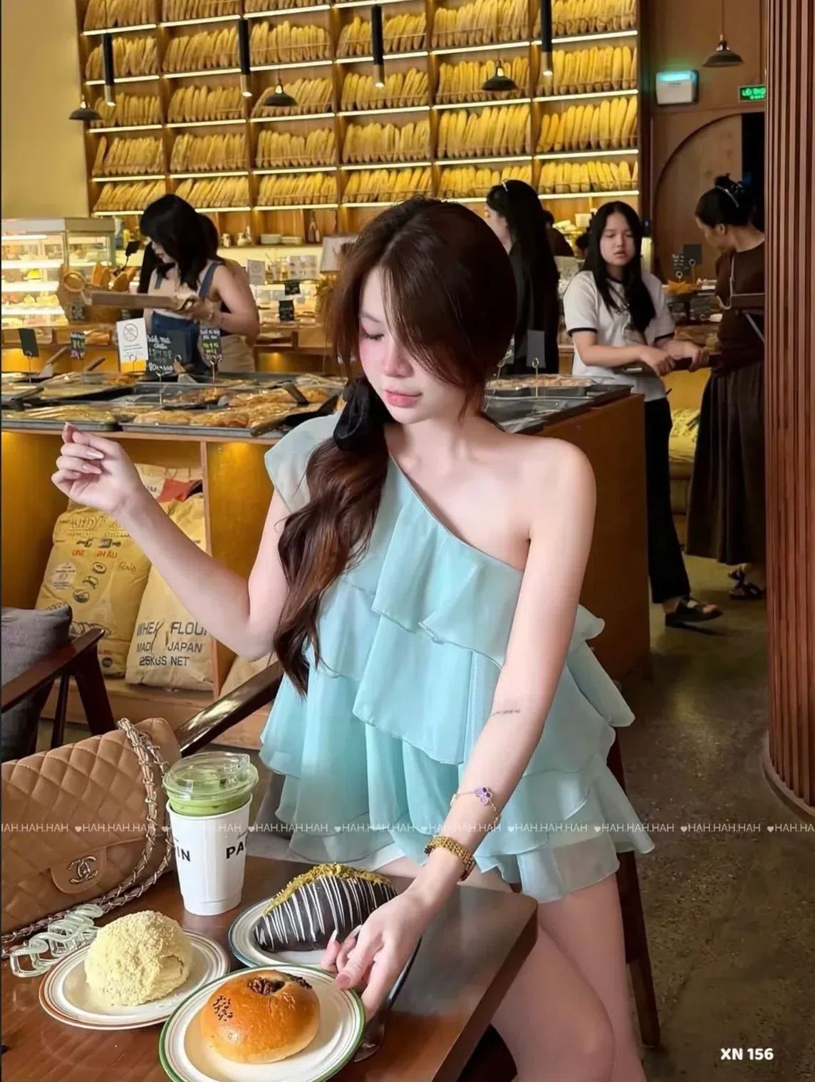 Đồ hè năm nay xinh lắm ạ💐🌷
__________________________
𝐌𝐚̂̃𝐮 𝐭𝐡𝐮𝐞̂: 𝟑𝟓 2