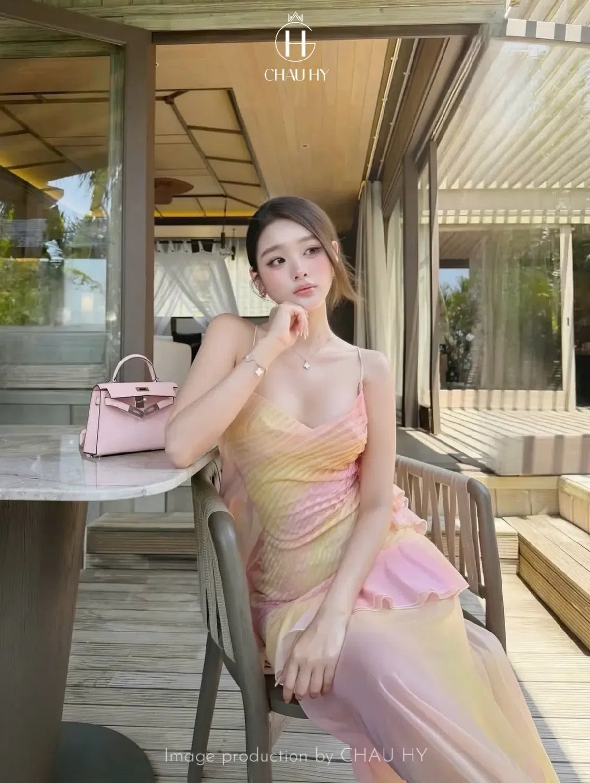 Váy hai dây hồng loang 1
