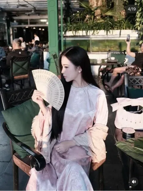 Outfit đi đám cưới bạn thân 1