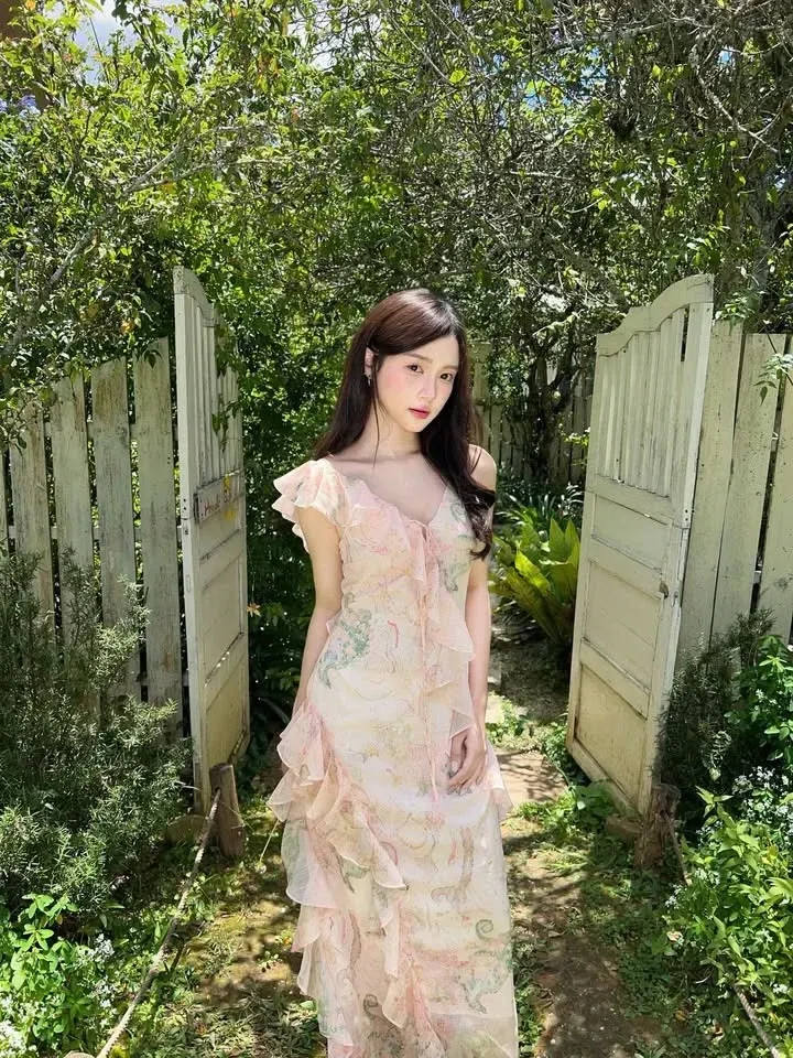 Cho thuê váy 𝐂𝐣𝐨𝐲 13