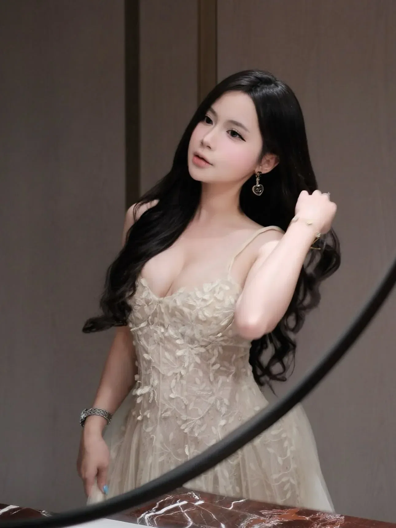 V548 Đầm 2s ren lá CHOUCHOU 3