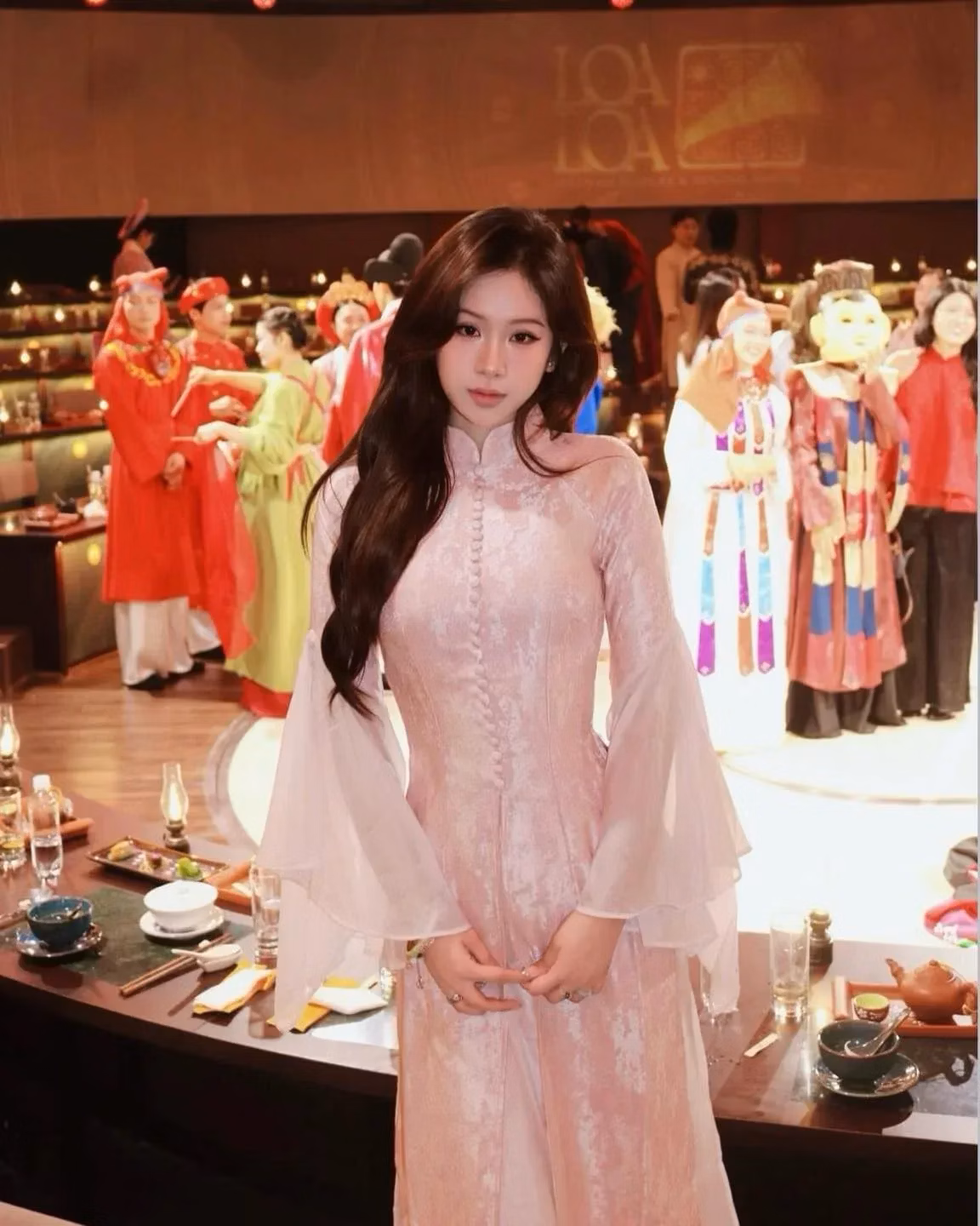 🦢 Brand: Into.eight

Chi phí thuê: 350.000/ 24h
Giá niêm yết: 2.500.000
Size:   2