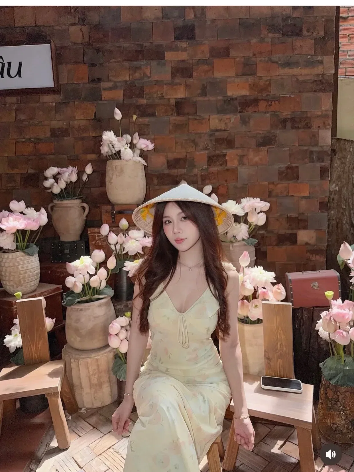 ĐẦM VÀNG Size S,M 1