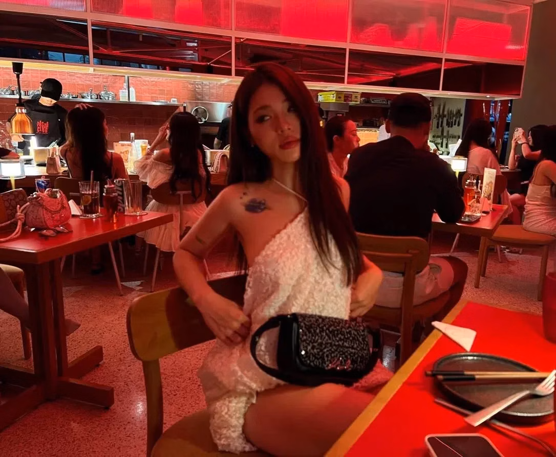 Cam kết váy chính hãng 2