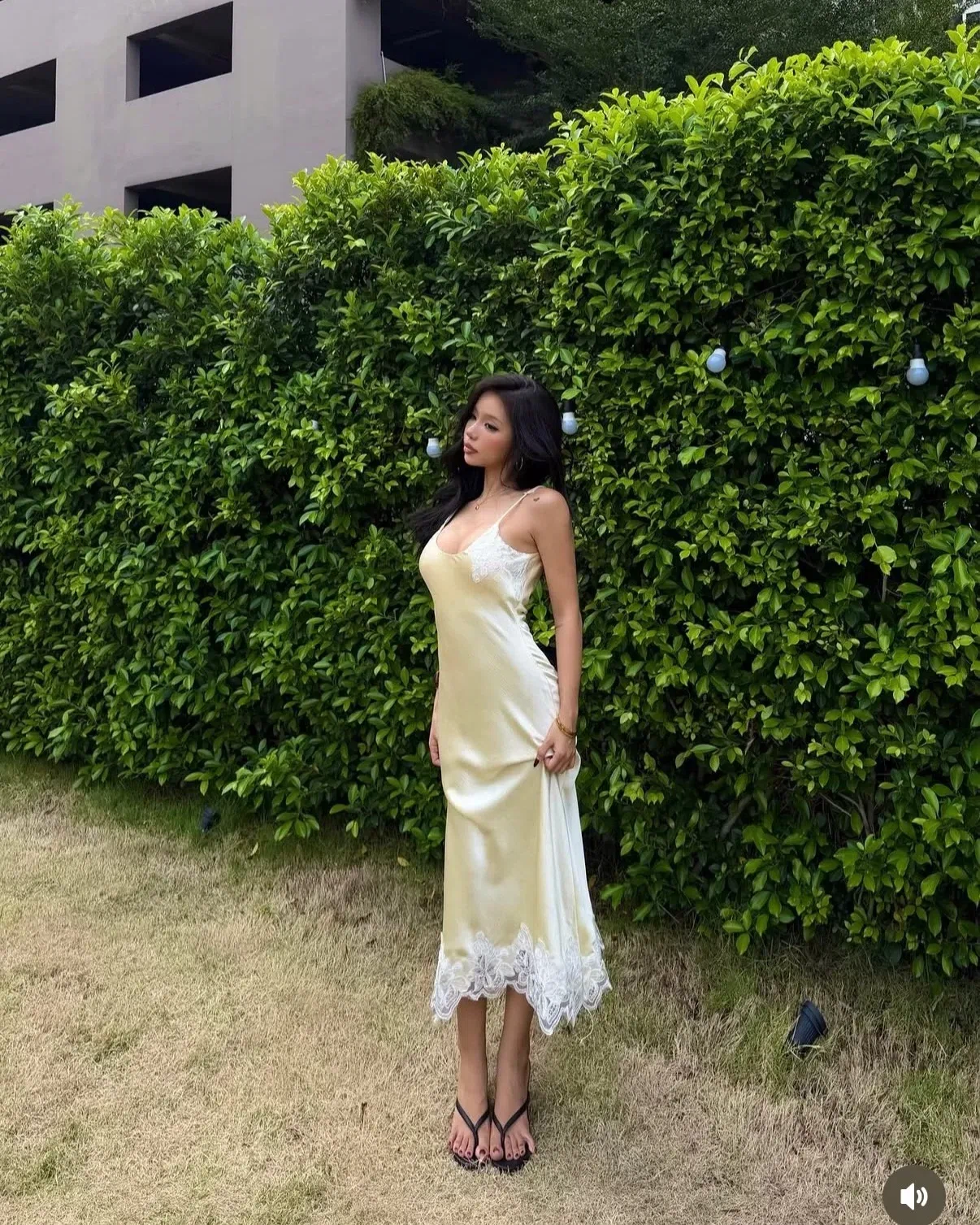 Glam Dress - size L 6