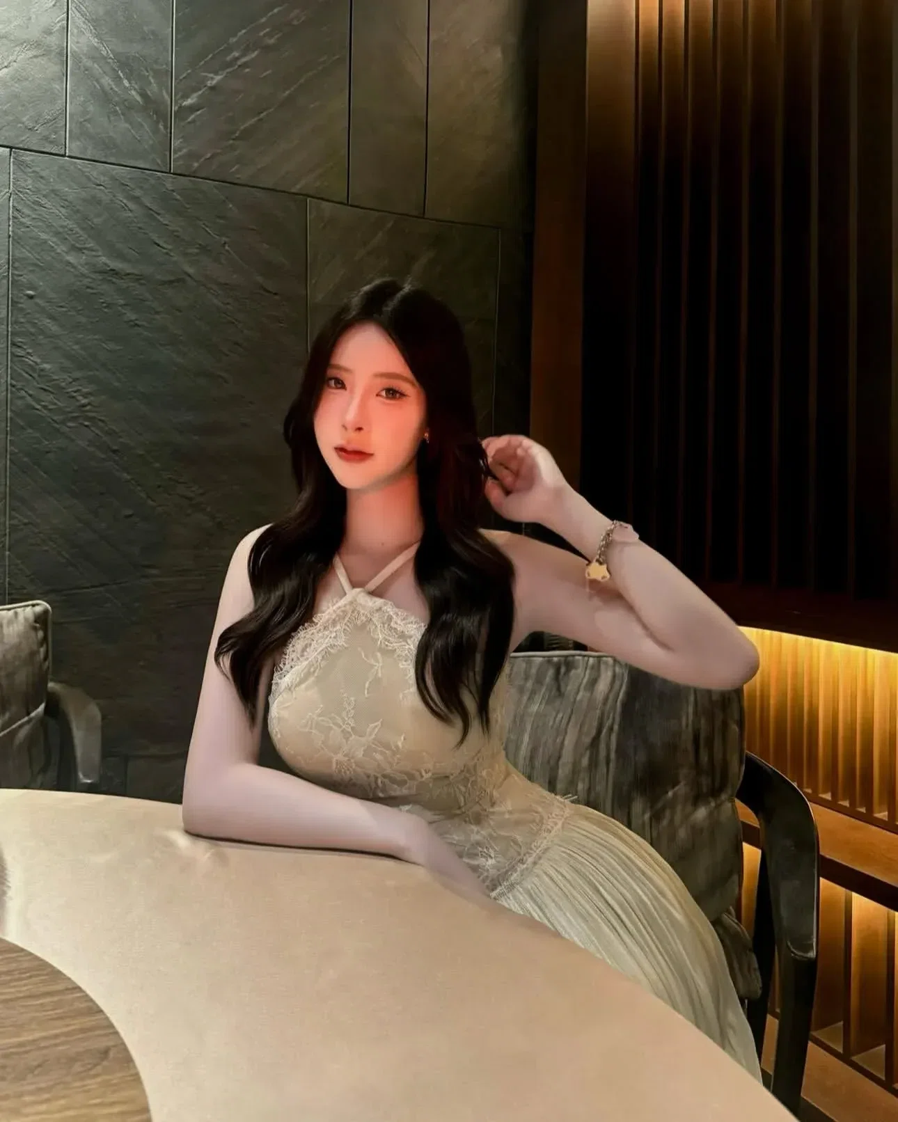 Đầm yếm ren dáng dài 3
