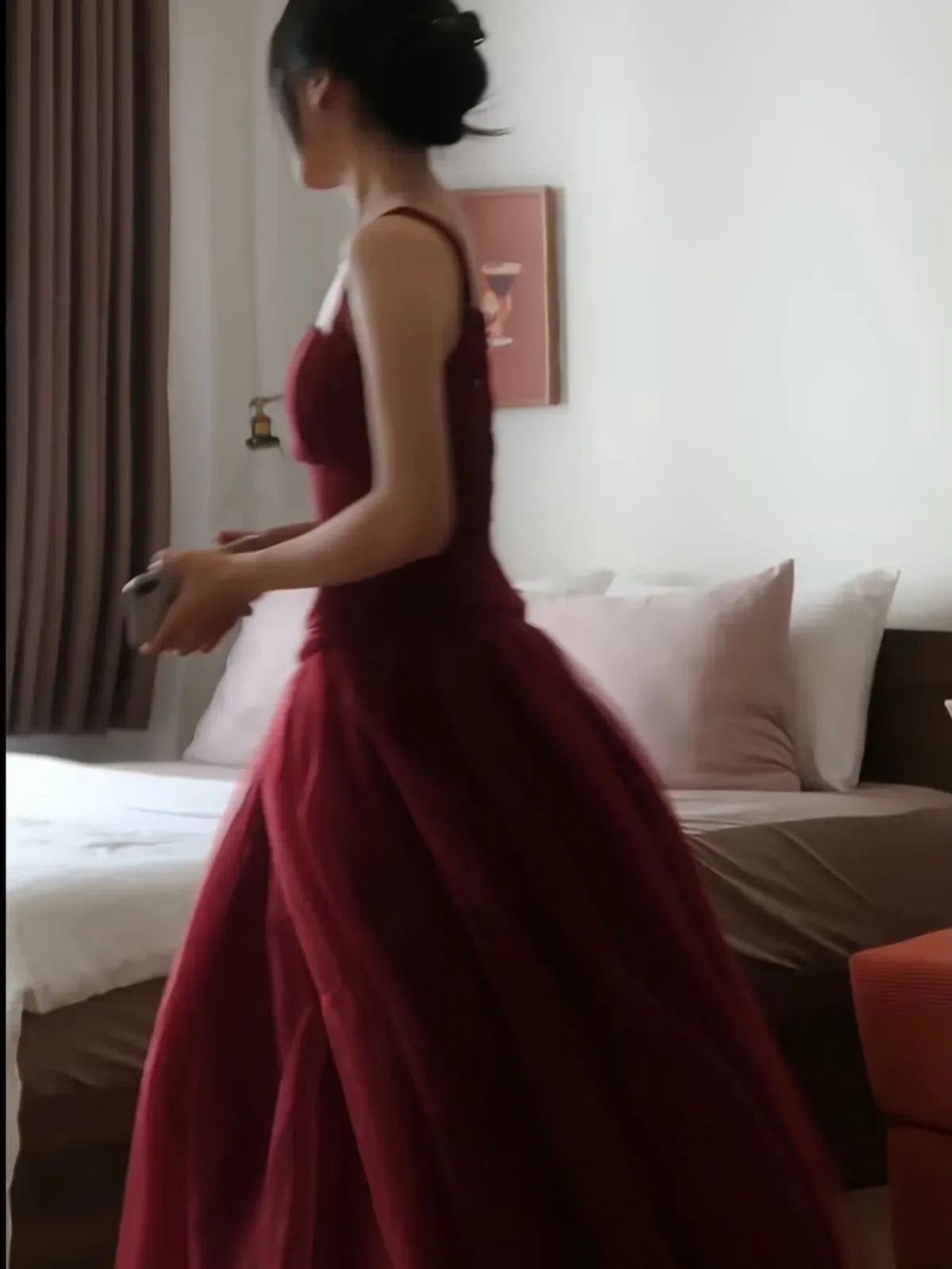 Váy đỏ tiela 3