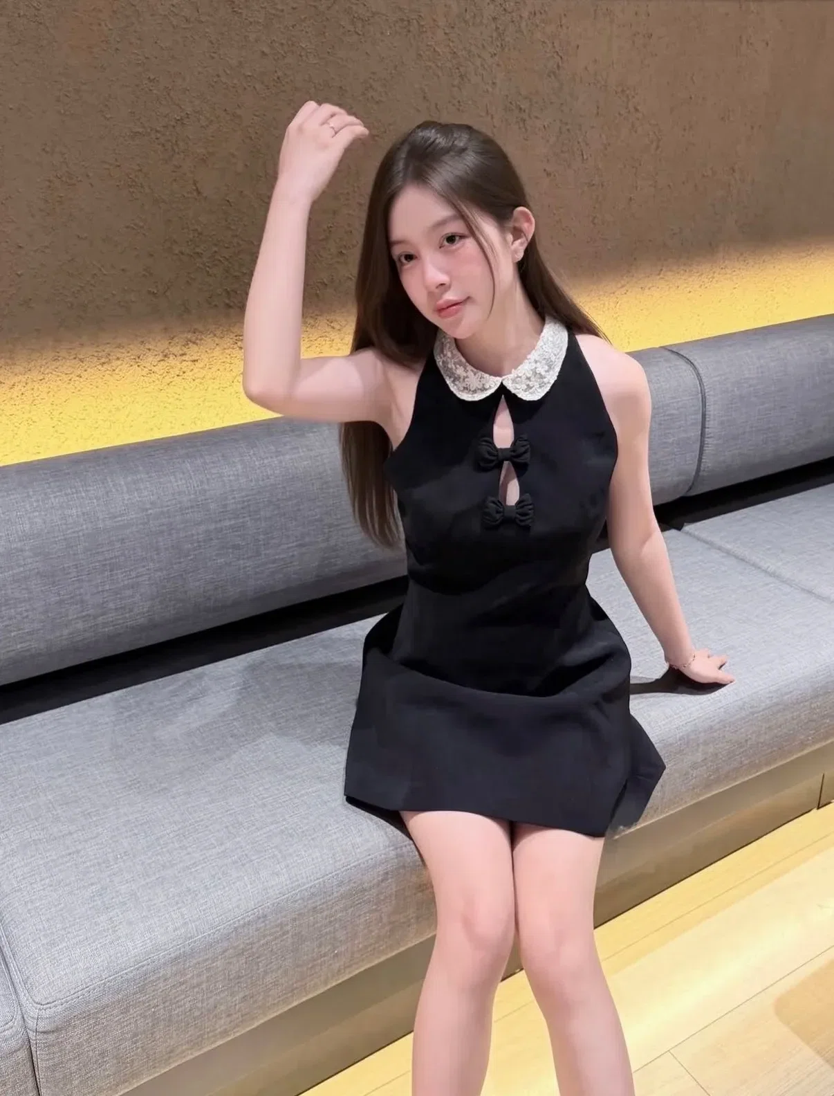 Mally Set - size L (gồm váy + cardigan) 16
