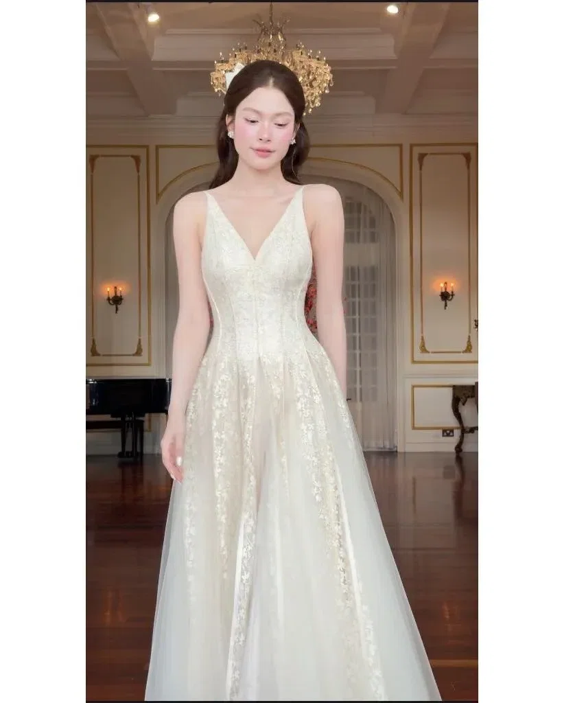🦢 Brand: Sò Vintage

Chi phí thuê: 350.000/ 24h
Giá niêm yết: 3.099.000
Size: S 4