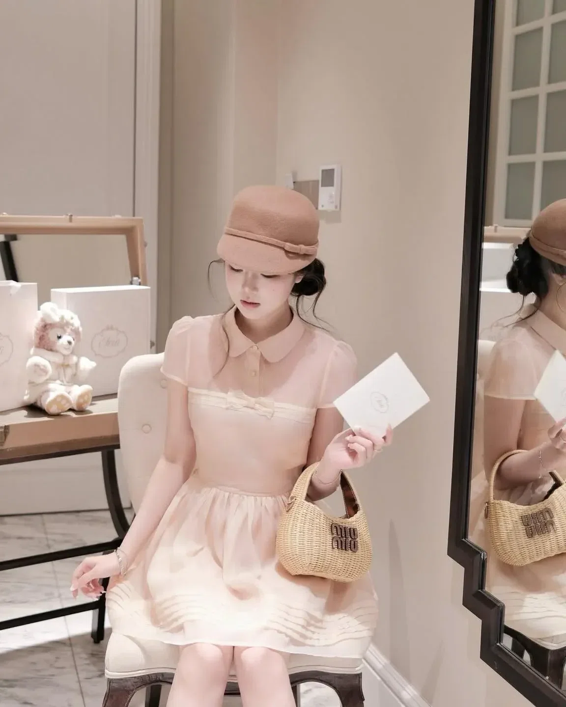 🦢 Brand: Sera

Chi phí thuê: 200.00/ 24h
Giá niêm yết: 
Size: S M L

Đặt lịch g 4