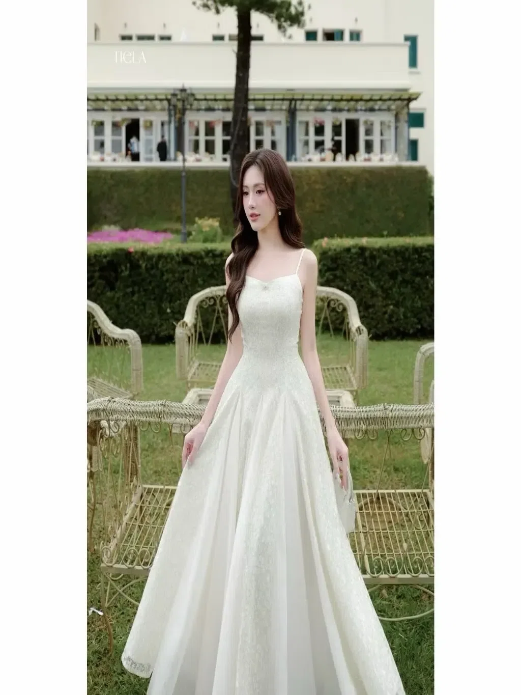 Váy tiela trắng 2