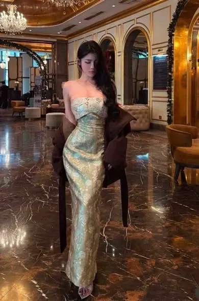 AfroDille Váy gâm S38 Size S 2