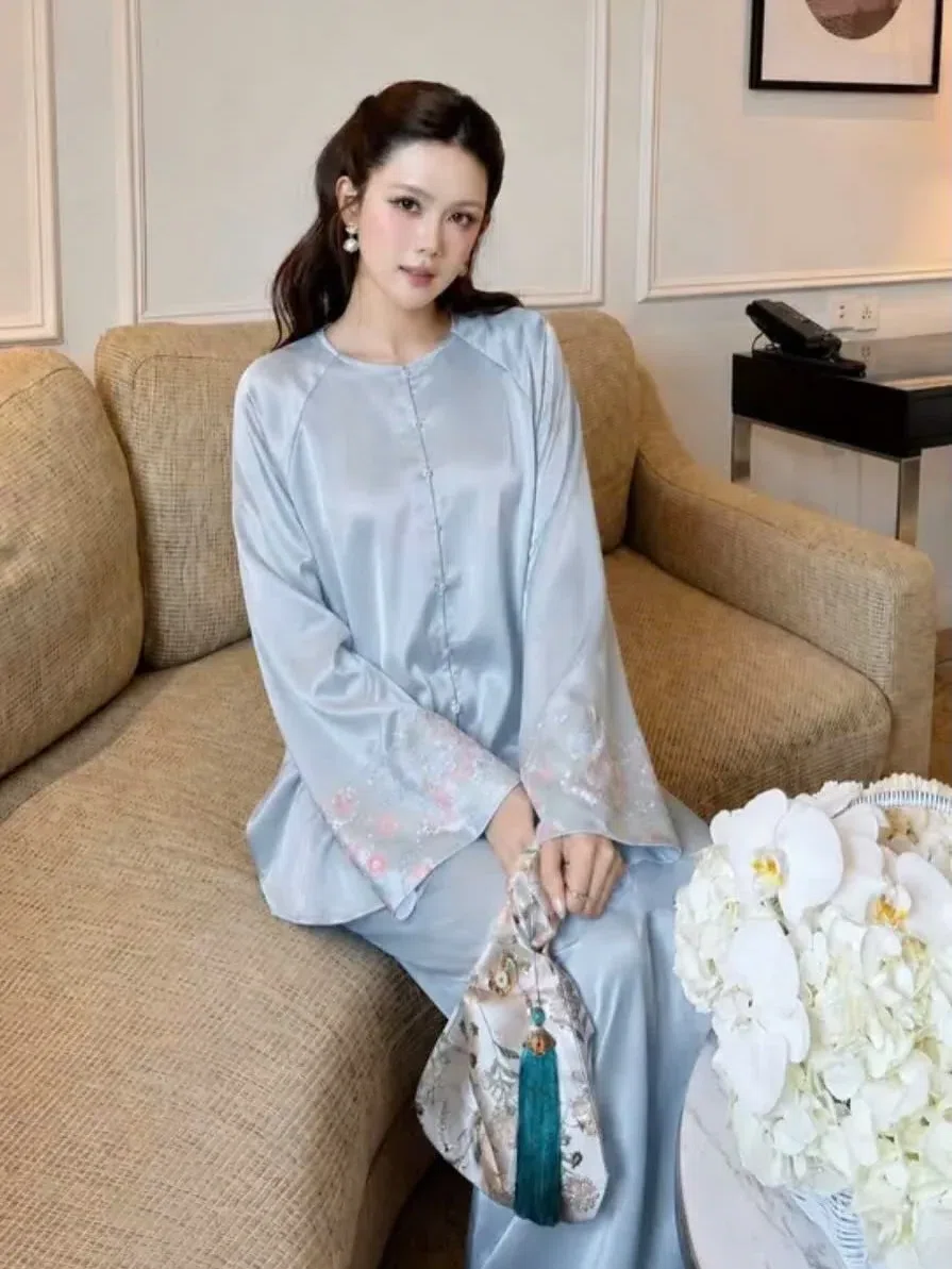 4 Màu ( Xanh dương - Xanh lá - Hồng - Trắng) pháp phục tay phối kim sa🌷
_______ 6