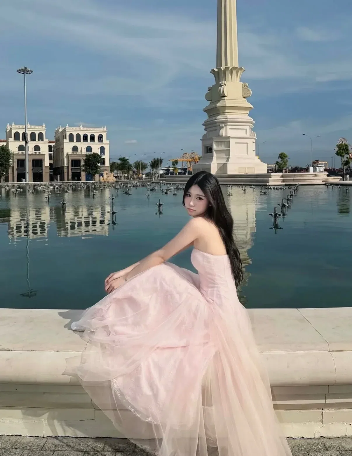 Aurora Dress - size L 8