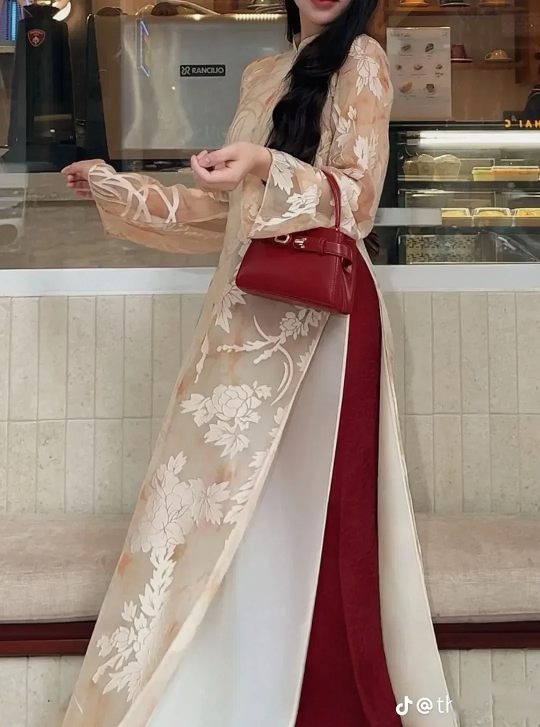 Tiệm áo dài tháng 9 6