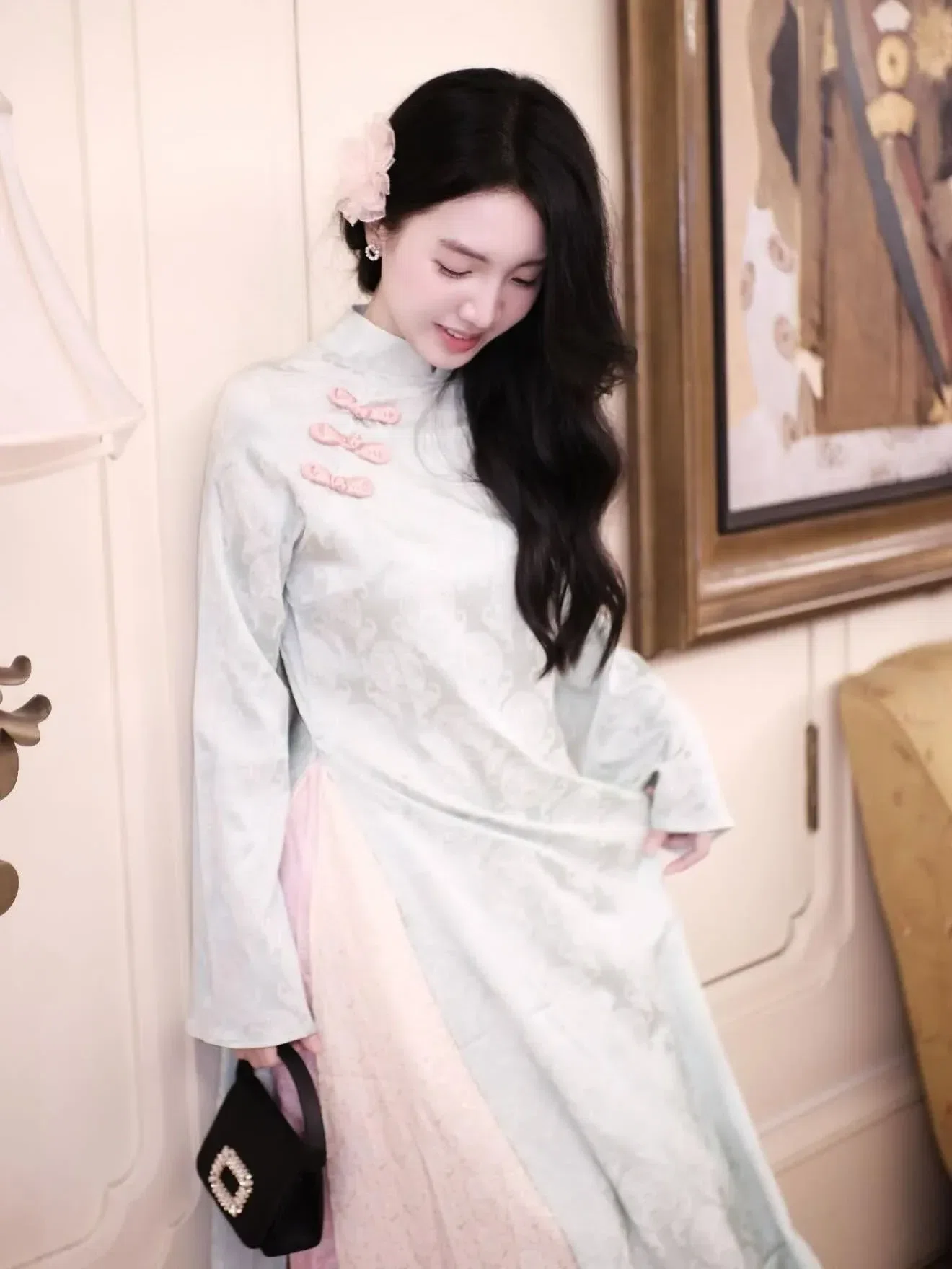 Brand: @byt.rent, Item Name: áo dài lụa gấm, Extra Info: Thuê:100/1 ngày 1
