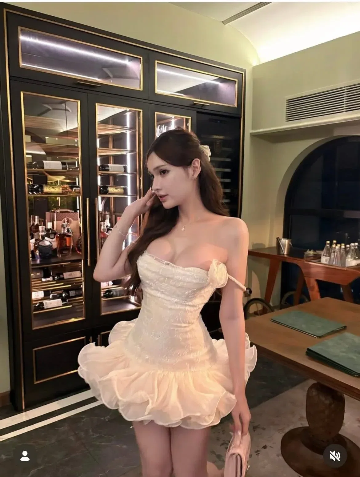 nin.dress sz. S 2