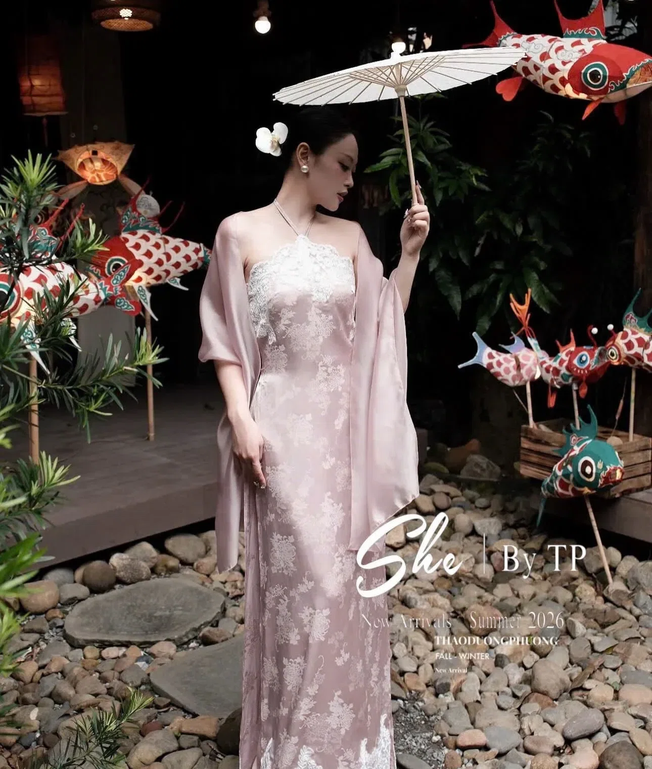 SET ÁO DÀI CỔ YẾM KÈM KHĂN 3