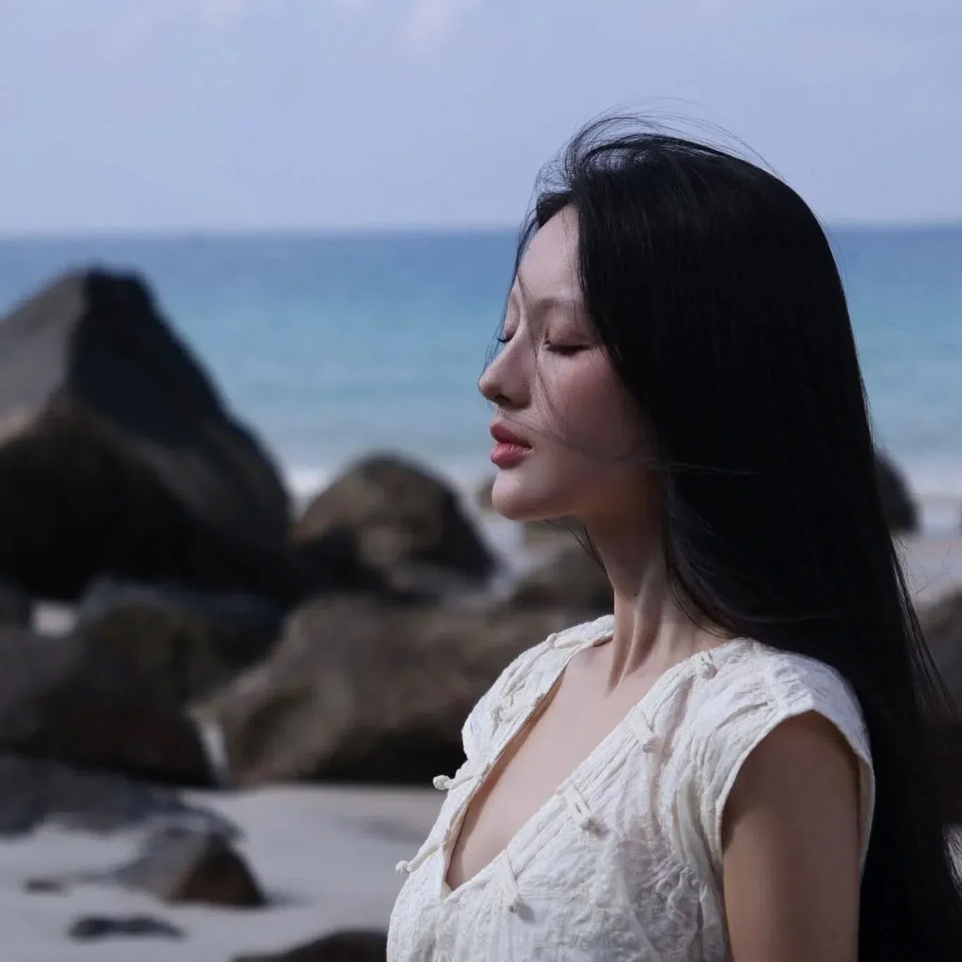 Đầm Thi - Size L 8