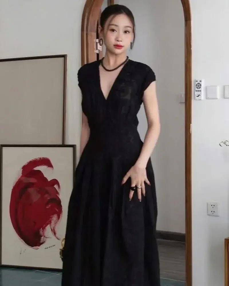 Đầm Thi đen - size L (shop có màu xanh lá M L, màu kem M L và màu đen L) 6
