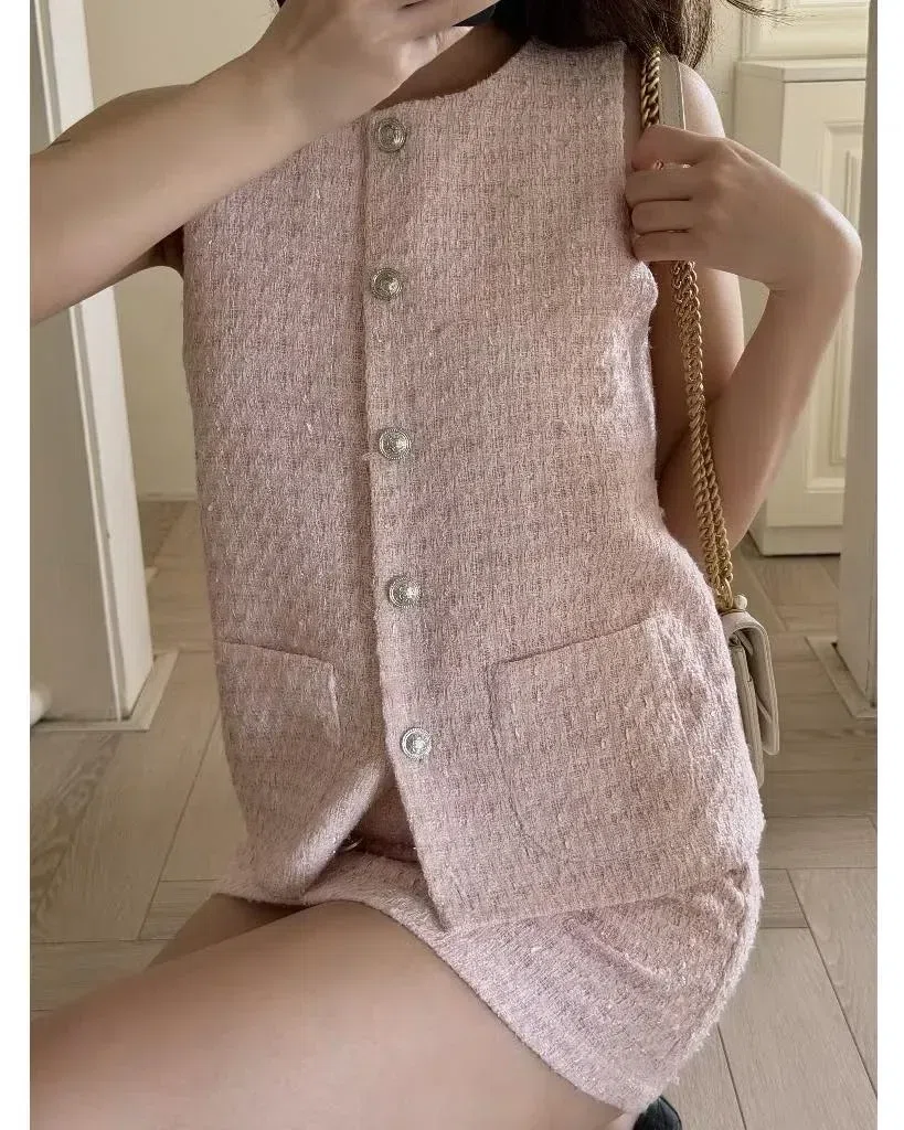 🦢 Brand:  Bouffie

Chi phí thuê: 180.000/ 24h
Giá niêm yết: 1.399.000
Size: S M 3