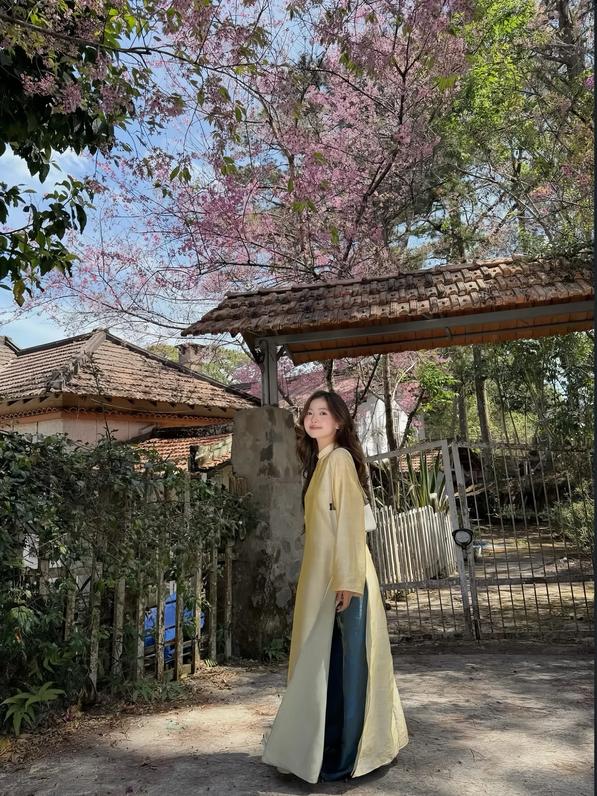 WEPRETTY ÁO DÀI TẰM size M màu Vàng bơ - xanh coban 4