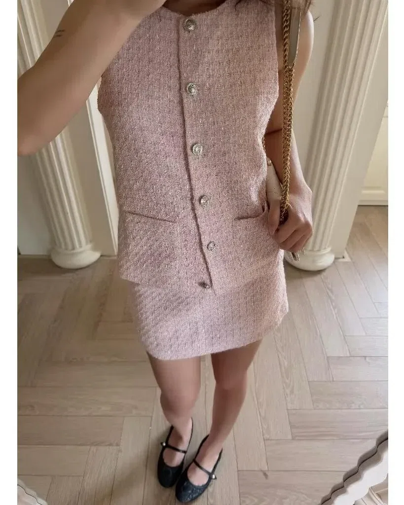 🦢 Brand:  Bouffie

Chi phí thuê: 180.000/ 24h
Giá niêm yết: 1.399.000
Size: S M 2