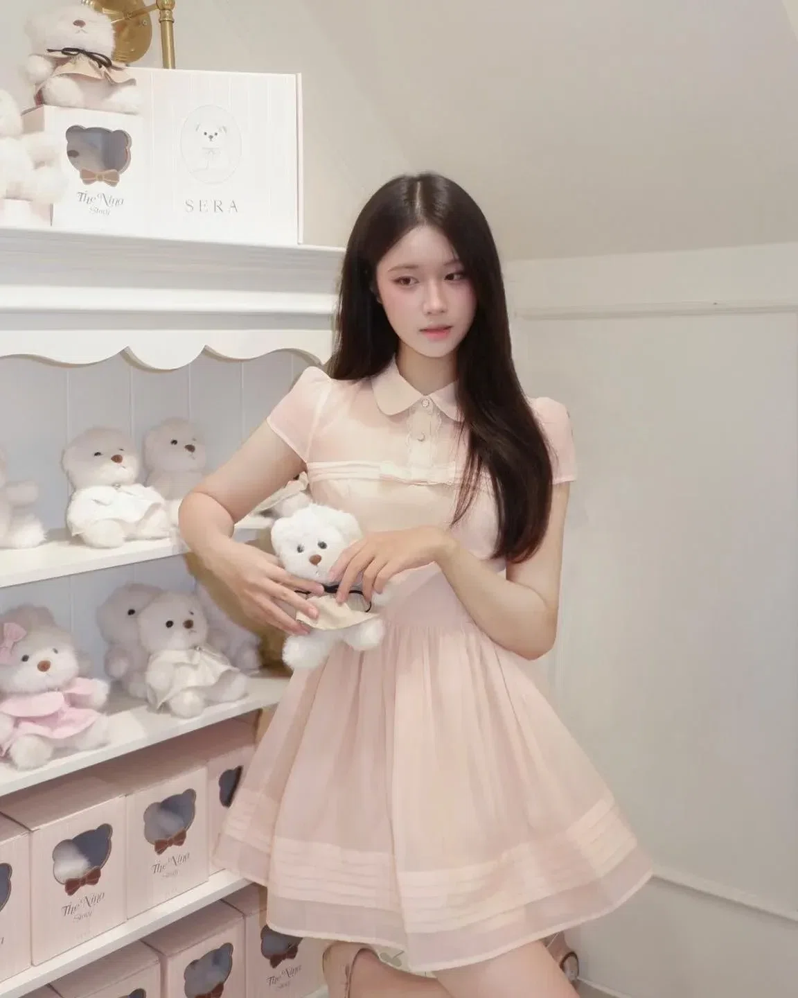 🦢 Brand: Sera

Chi phí thuê: 200.00/ 24h
Giá niêm yết: 
Size: S M L

Đặt lịch g 6