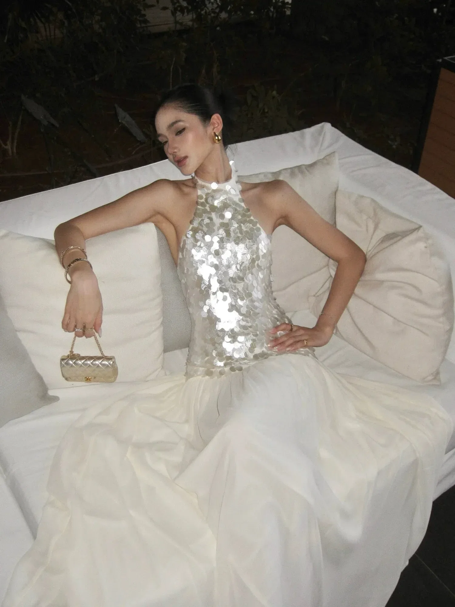 Đầm cổ yếm đính sequin DT0061 5