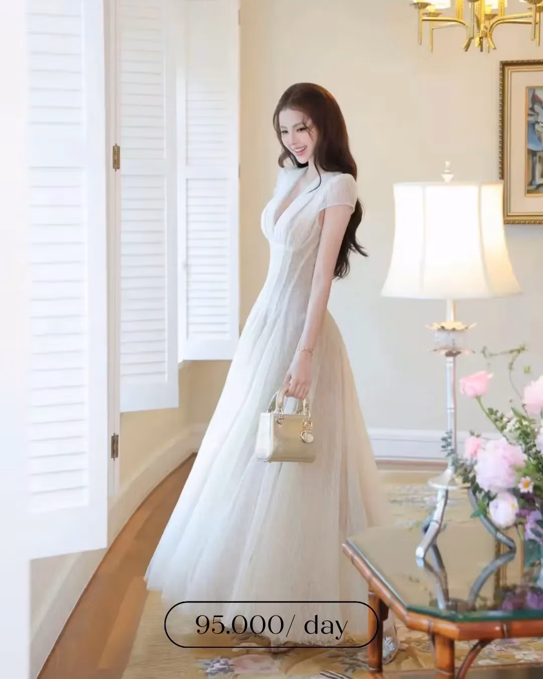 Đầm ren cộc tay dáng dài 1