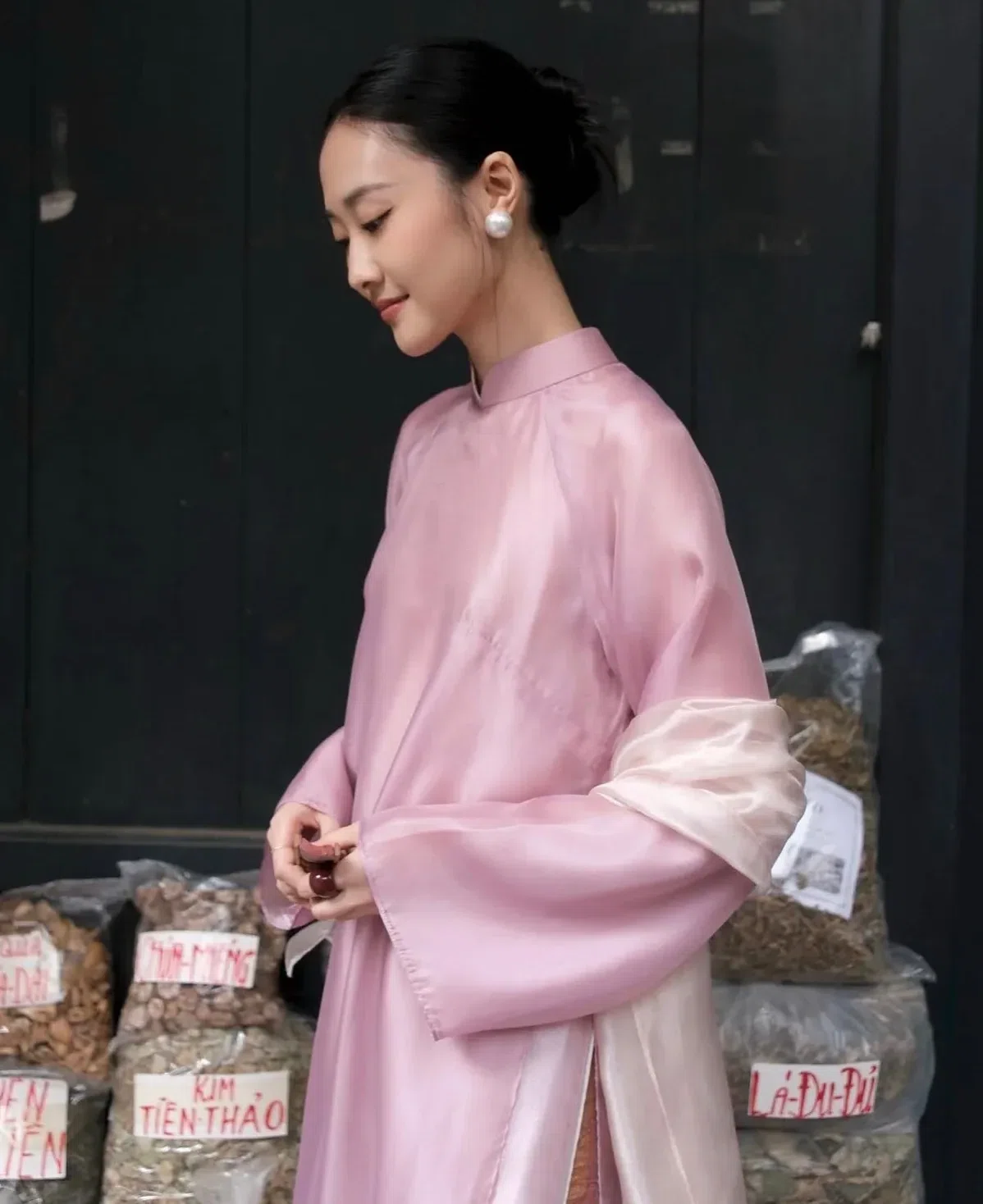 Áo dài Hồng Sa - size L fit M, L 7