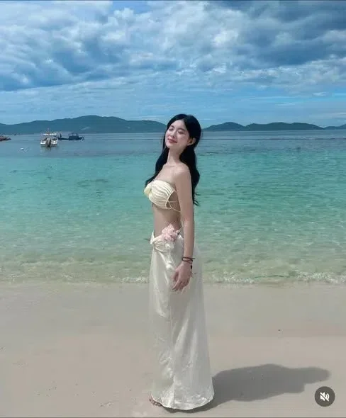 Roselia Dress Rental 2