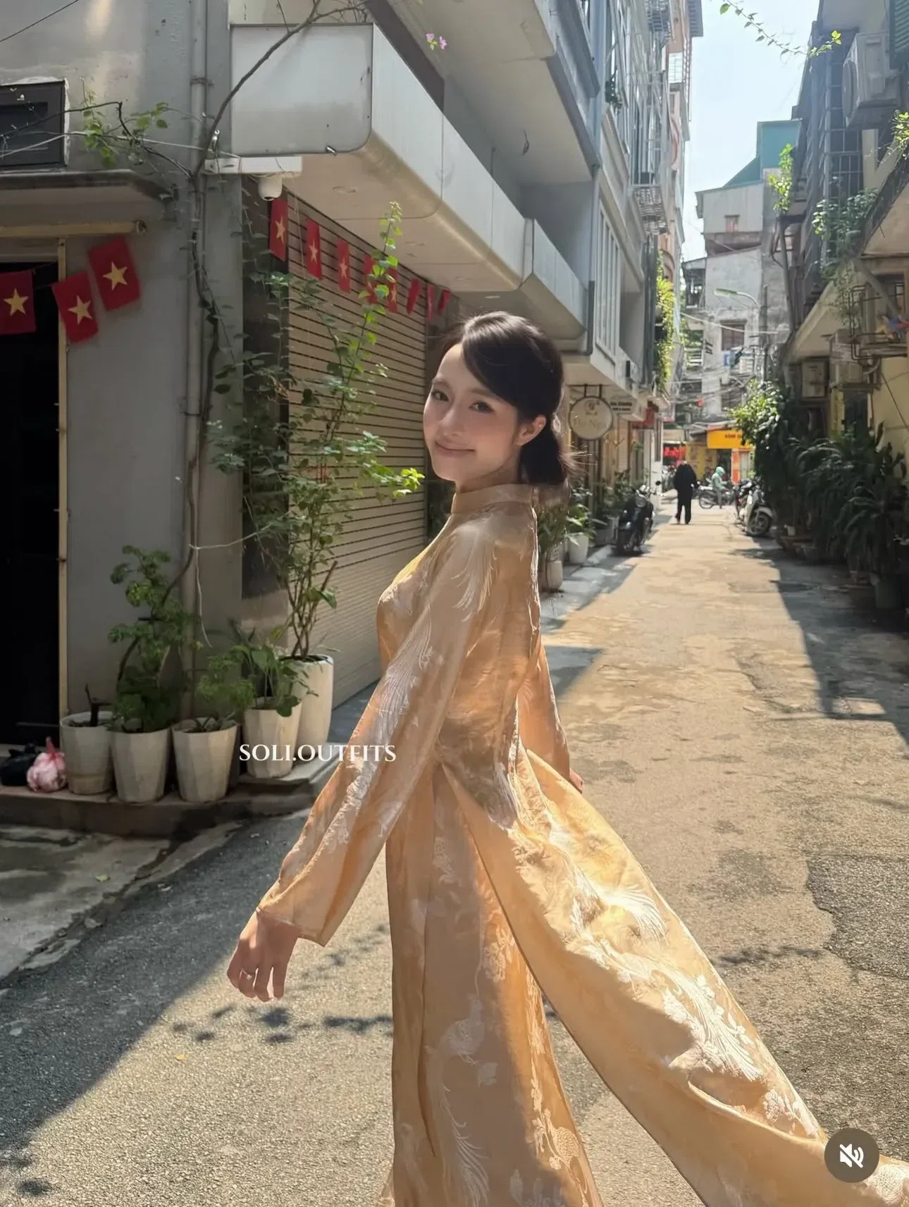 Áo dài Khổng Tước | @soli.outfits 2