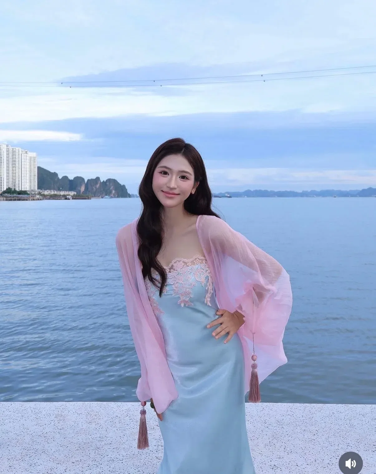 Cho thuê váy 𝙊𝙞𝙖 𝙎𝙩𝙪𝙙𝙞𝙤𝙨 2