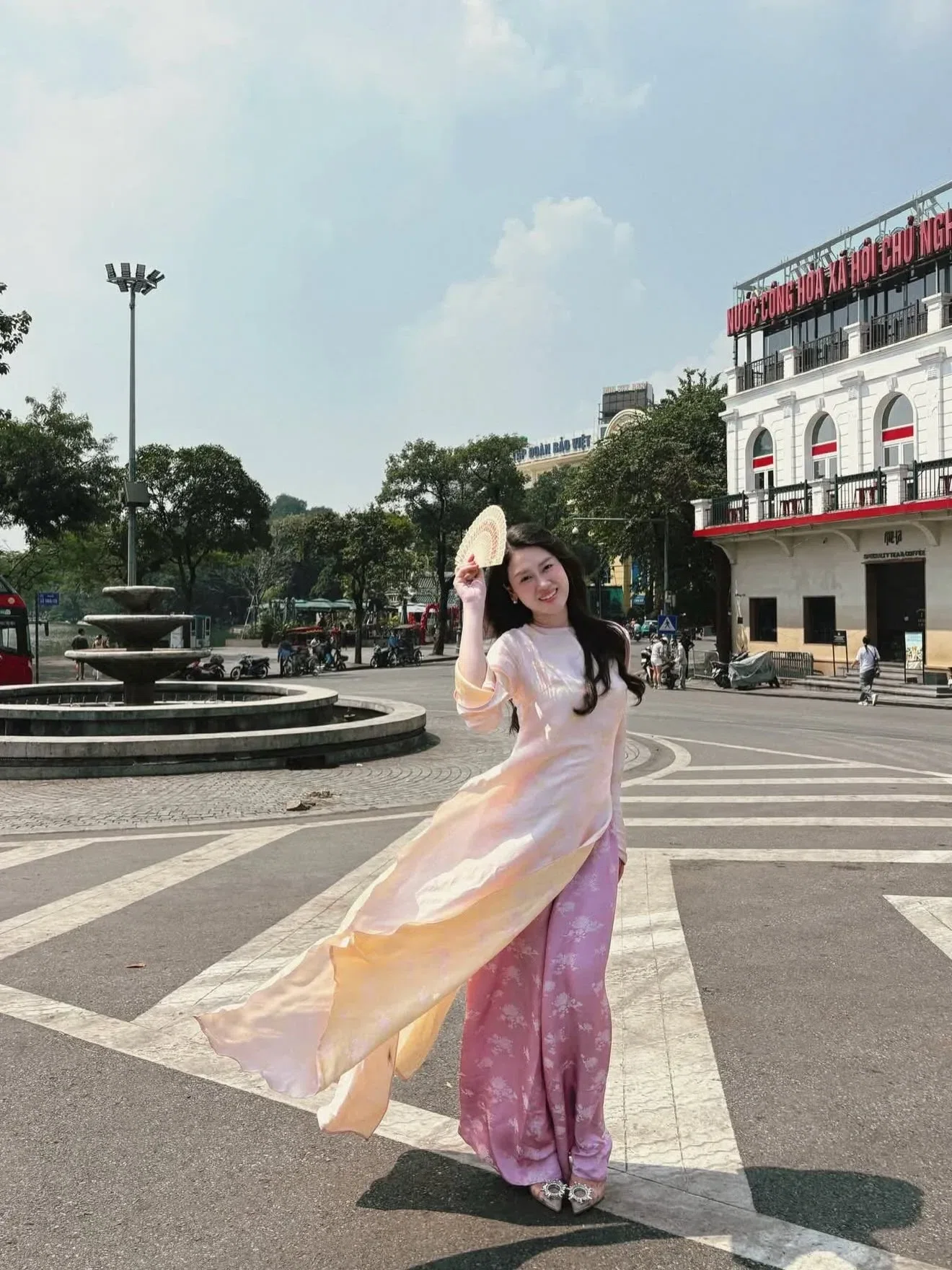 Cam kết váy chính hãng 10