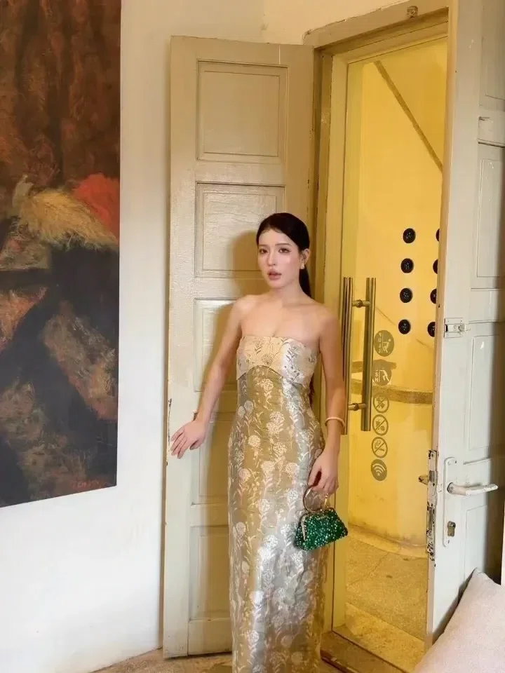 AFODILLE Váy Huế 4