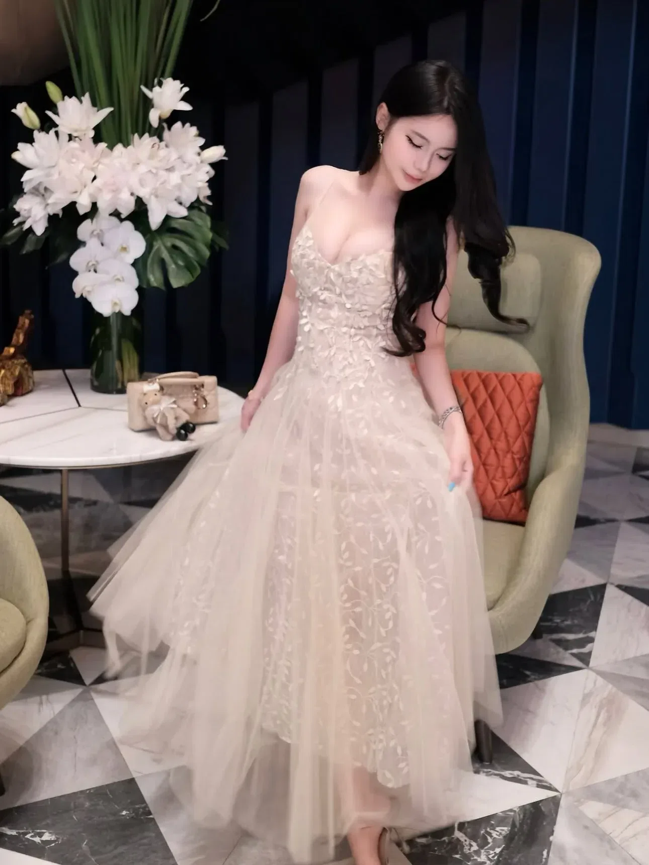 V548 Đầm 2s ren lá CHOUCHOU 4