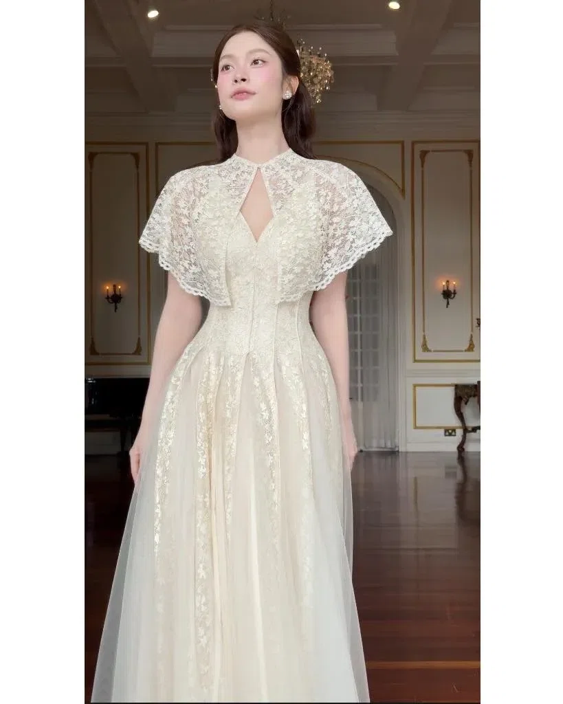 🦢 Brand: Sò Vintage

Chi phí thuê: 350.000/ 24h
Giá niêm yết: 3.099.000
Size: S 3