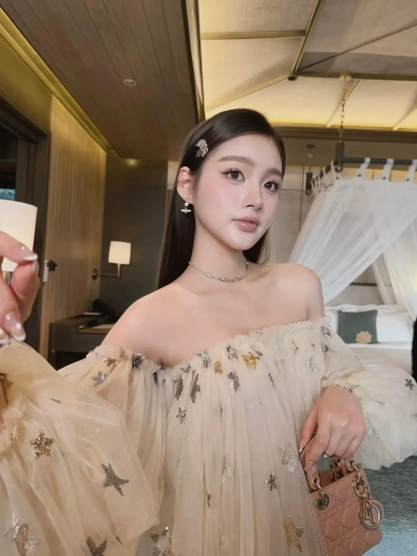 V590 Đầm trễ vai bling Chou 5