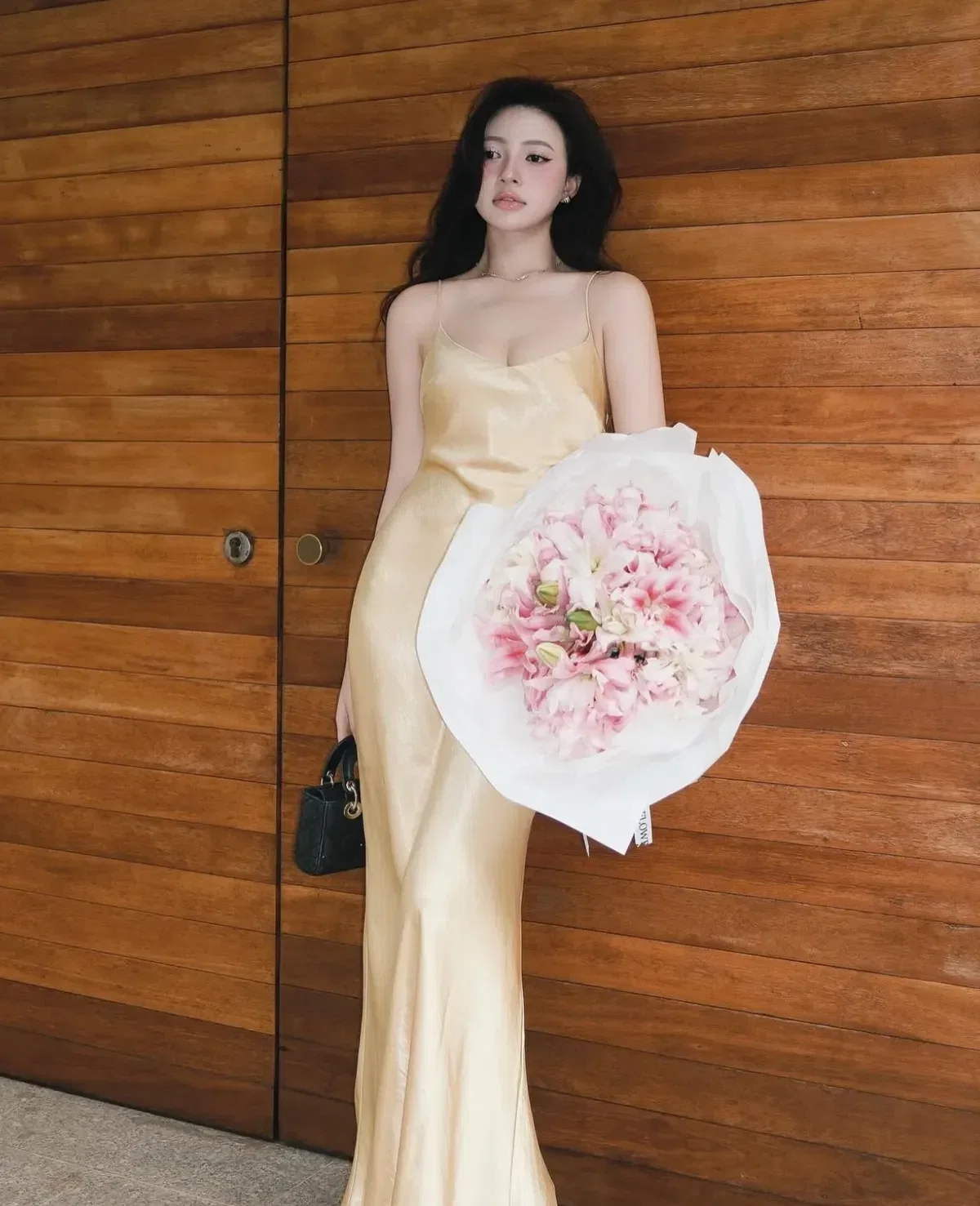 Đầm lụa vàng dây ngọc DV0007 2