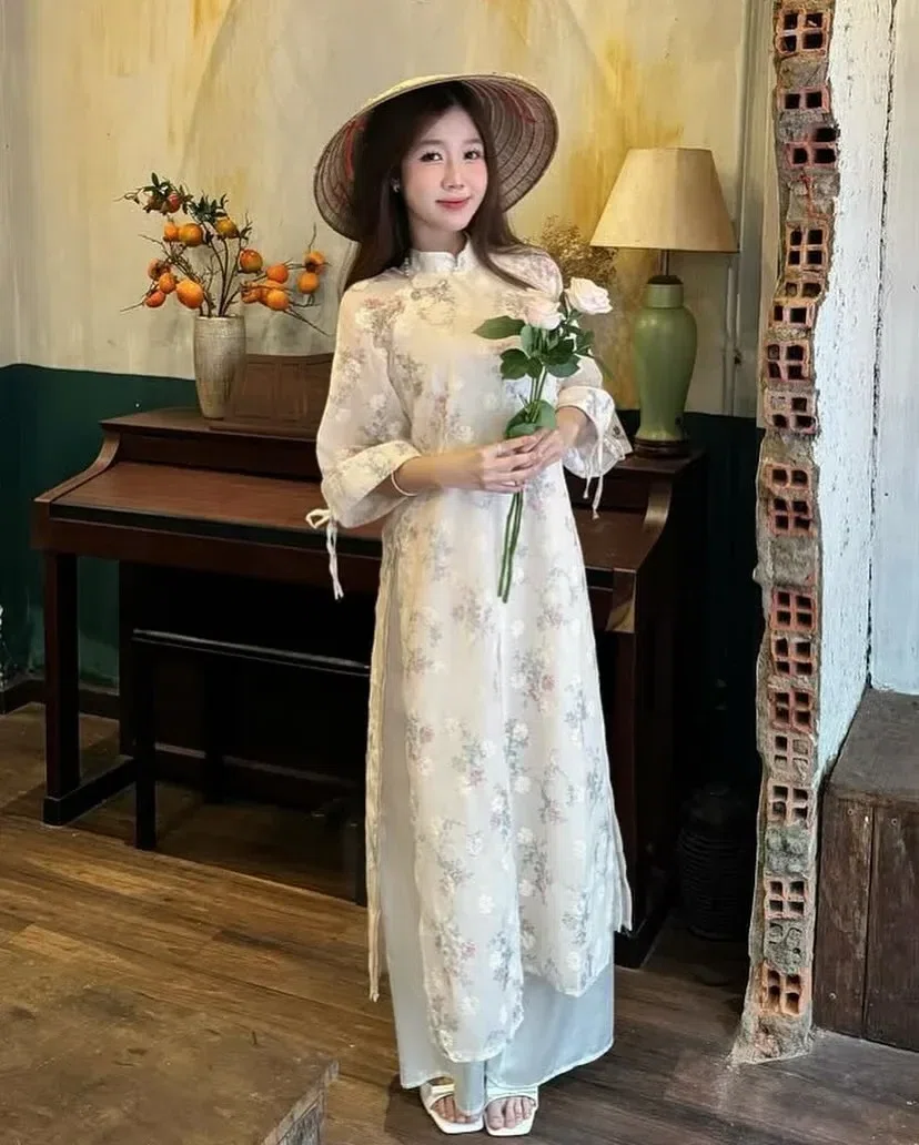 Áo dài Lạc Hà 65/1ngày 1