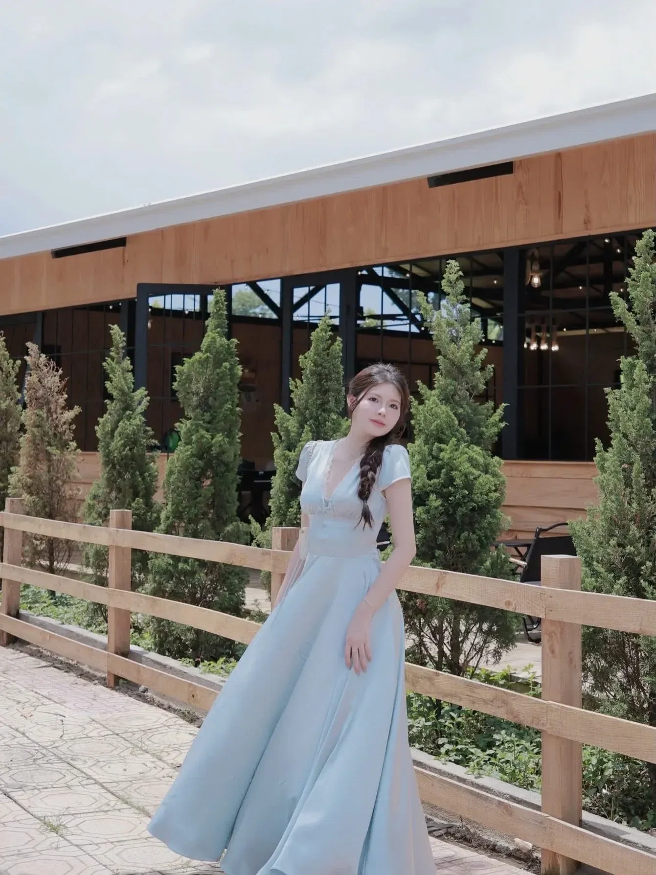 Đồ hè năm nay xinh lắm ạ💐🌷
__________________________
𝐌𝐚̂̃𝐮 𝐭𝐡𝐮𝐞̂: 𝟑𝟓 3