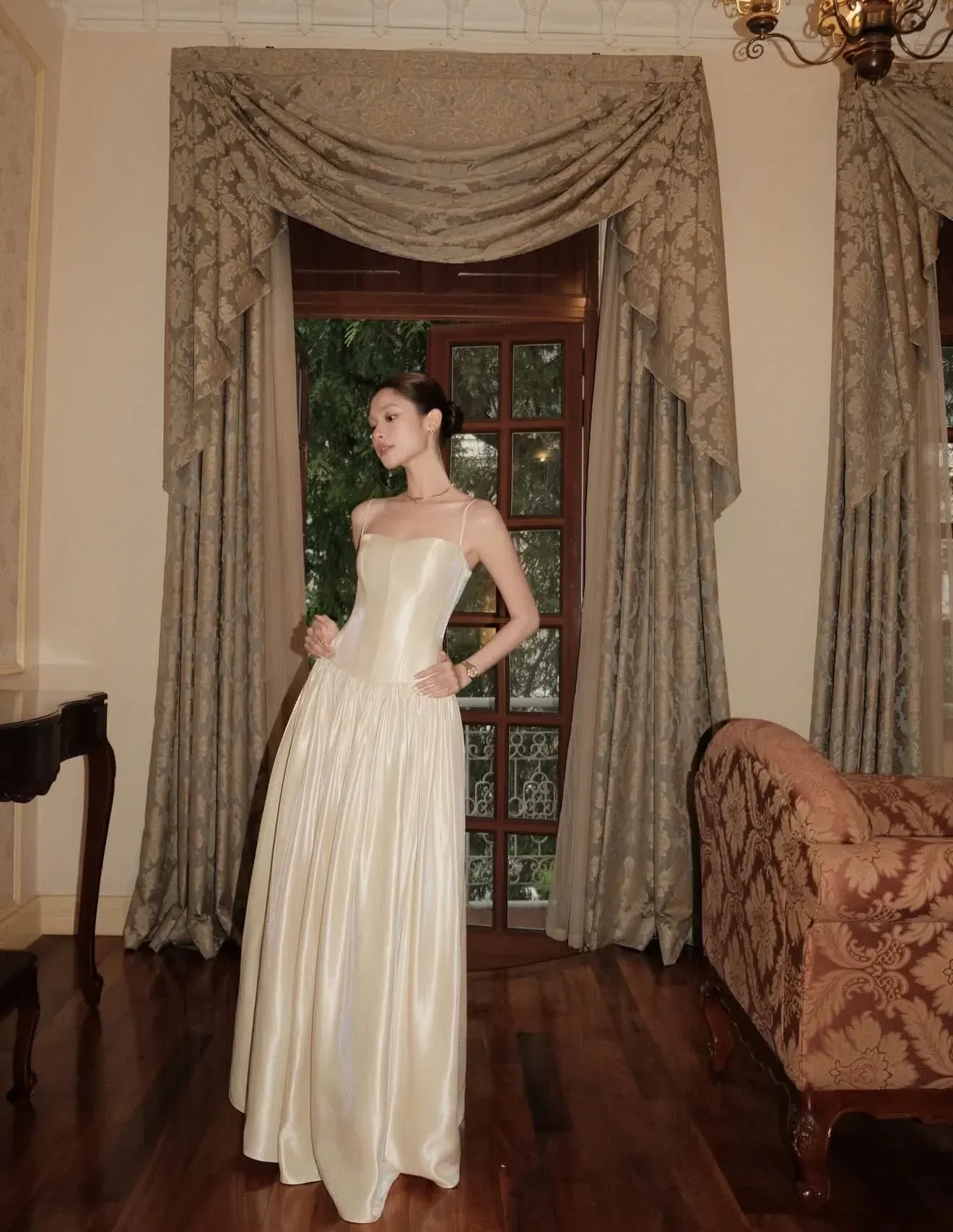 Cam kết váy chính hãng 1