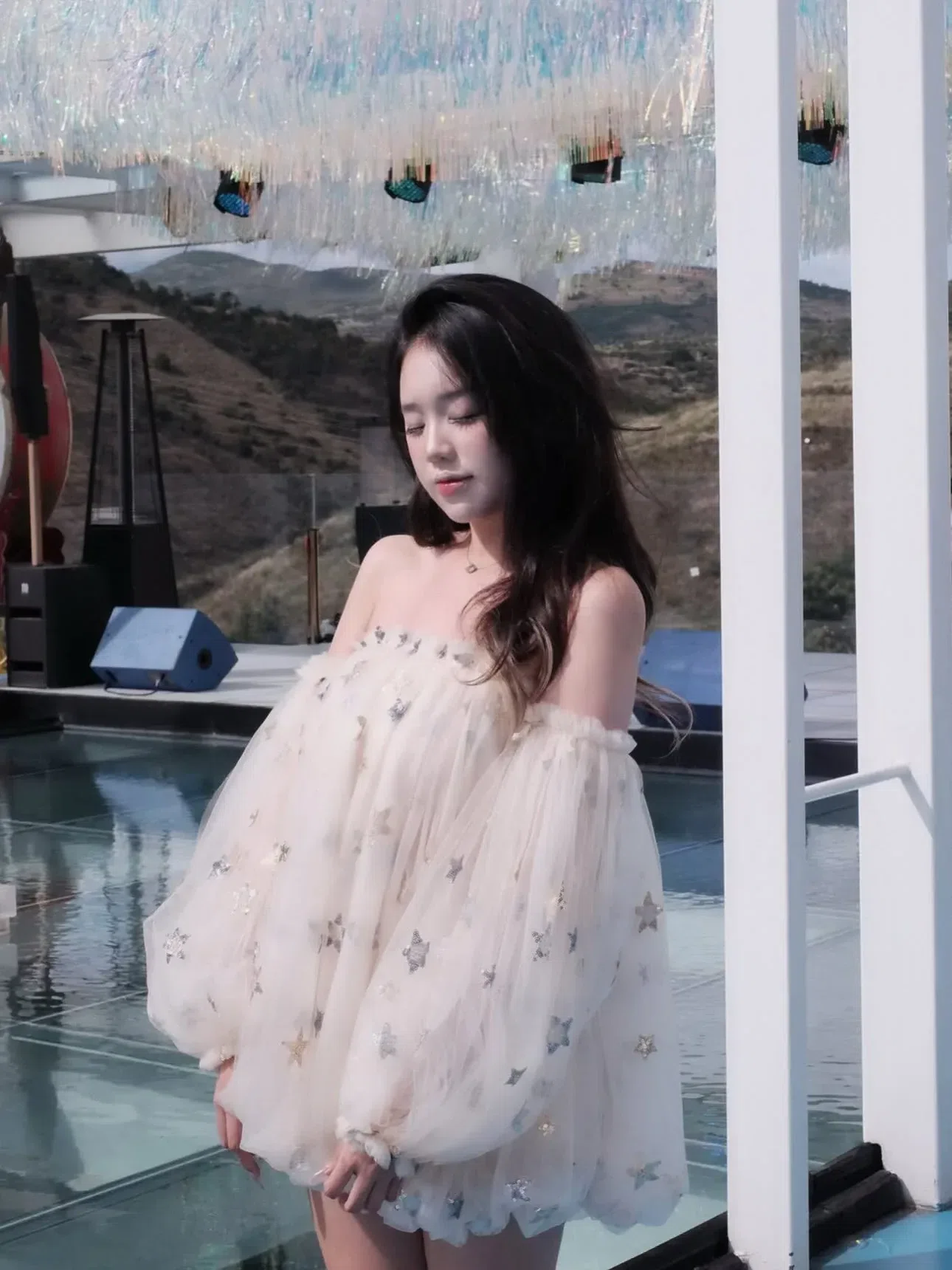 Đầm trễ vai bling Chou 1