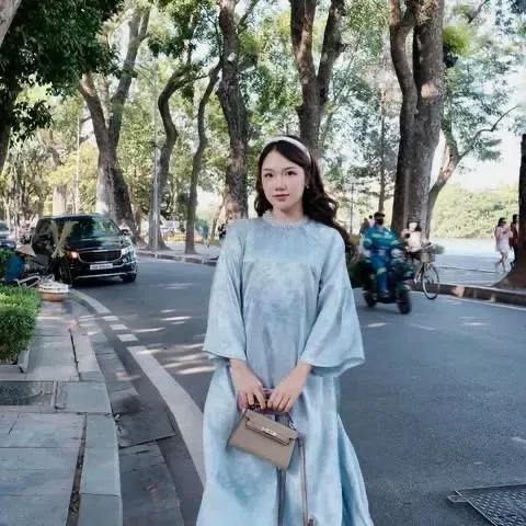 Giá thuê: 99k/ 1 ngày 139k/ 3 ngày 5