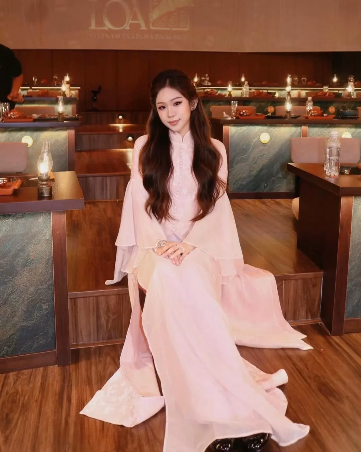 🦢 Brand: Into.eight

Chi phí thuê: 350.000/ 24h
Giá niêm yết: 2.500.000
Size:   4