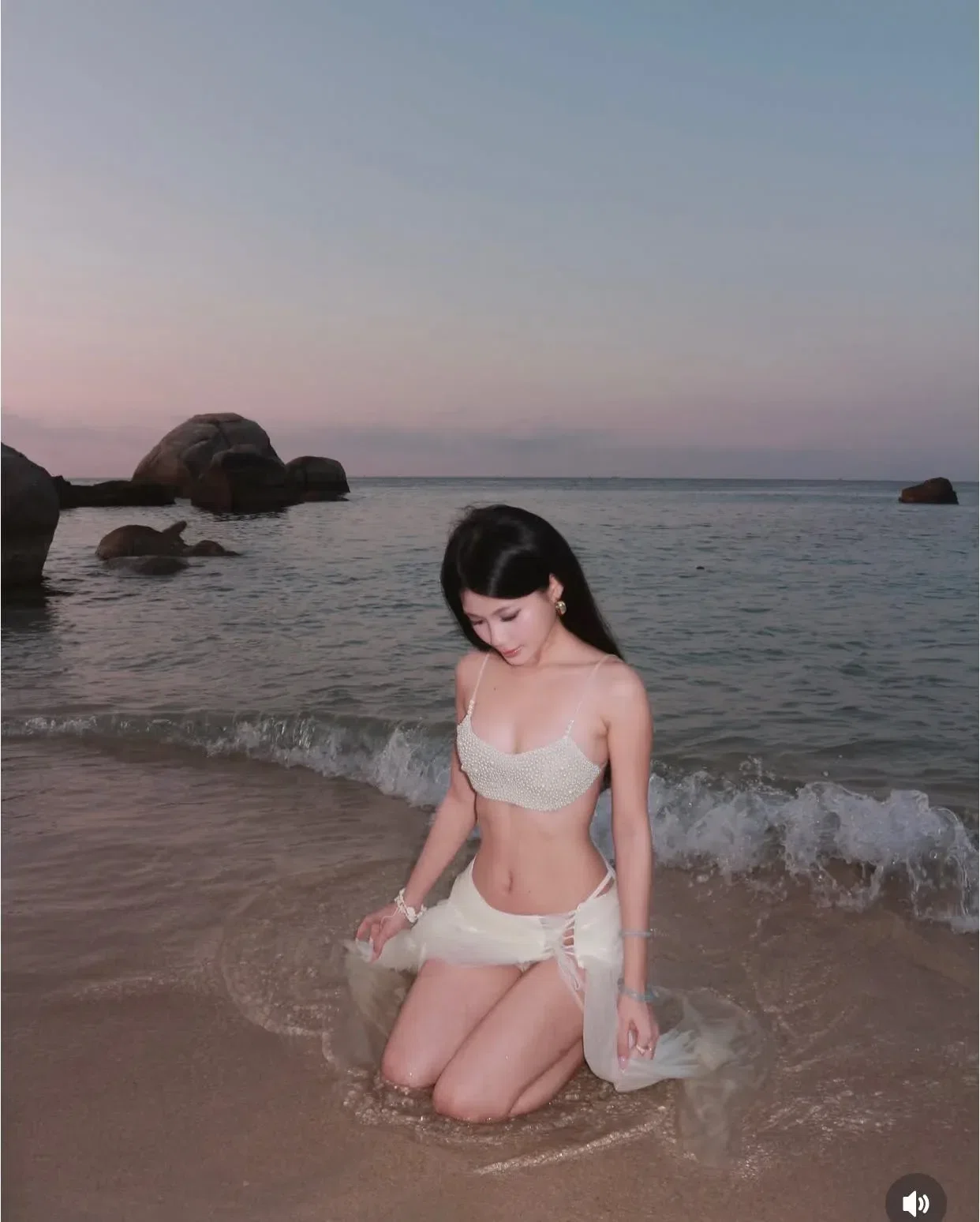 BIKINI VÁY DÀI 2