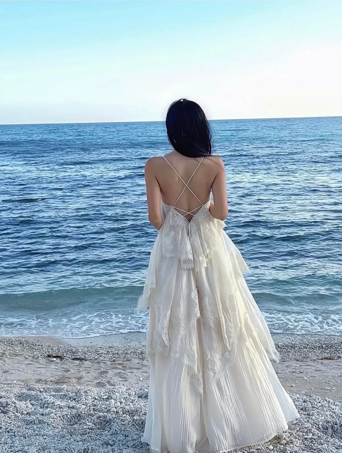 Đầm maxi tua rua trắng 9