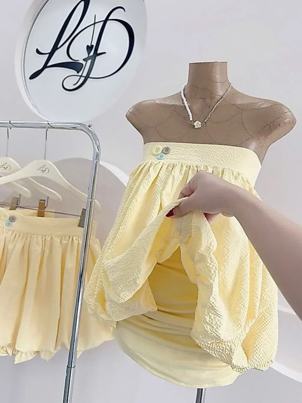 V652 Set vàng áo xốp bí 10